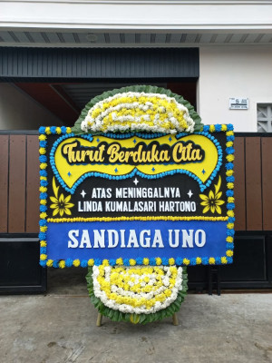 Papan Bunga Duka di Ake Kolano